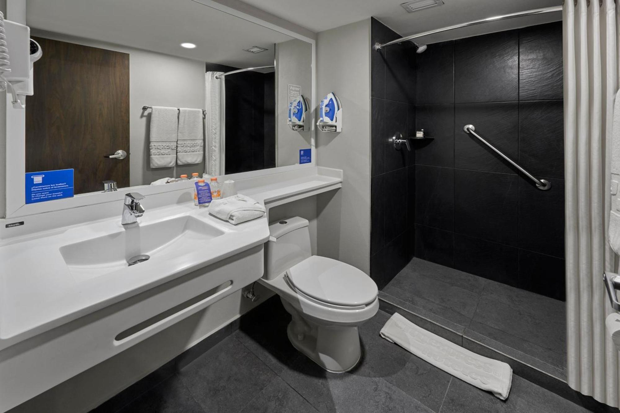 Express By Marriott Hotel 3*